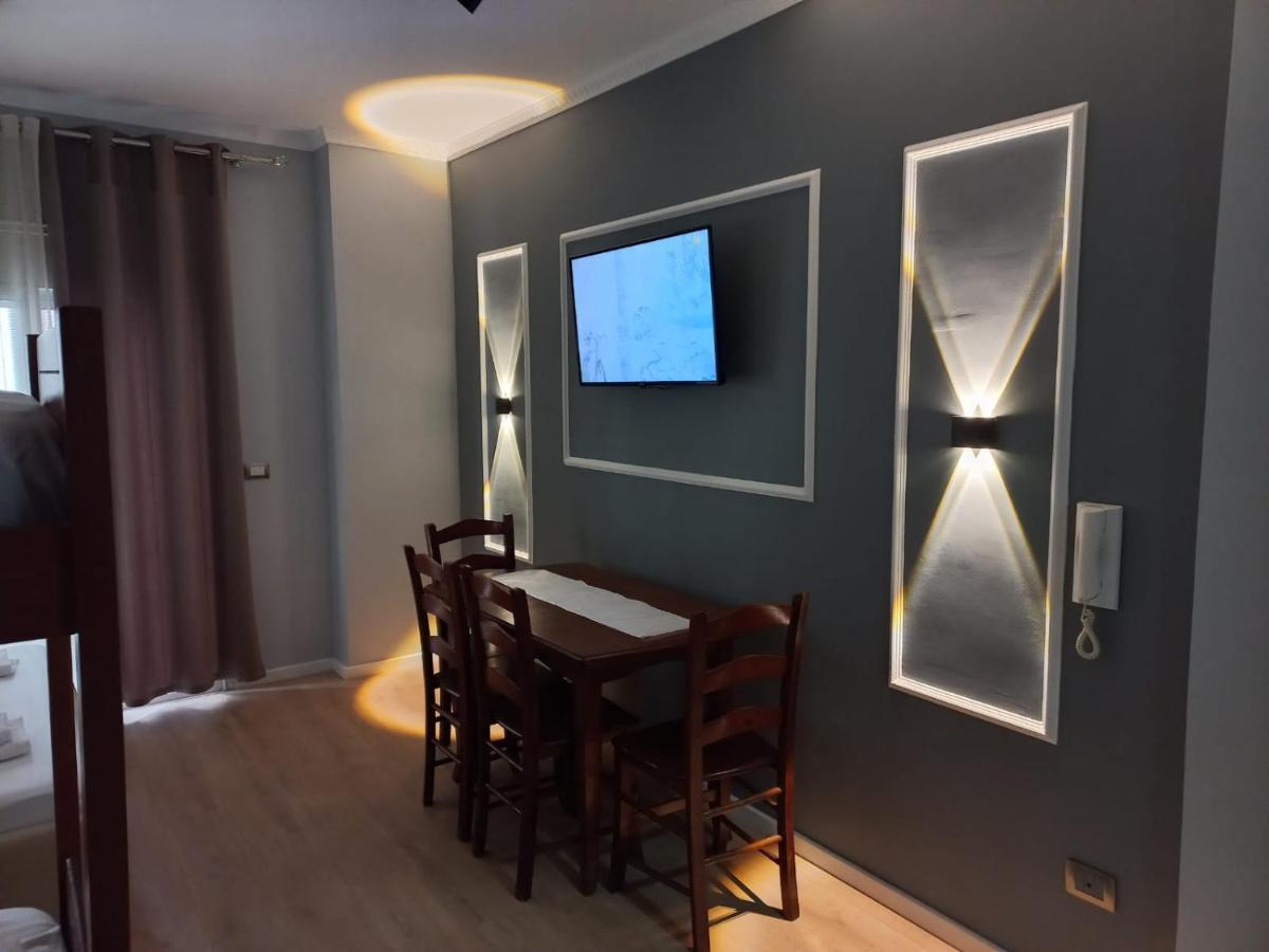Vlorë Lungomare Apartament Sea View מראה חיצוני תמונה