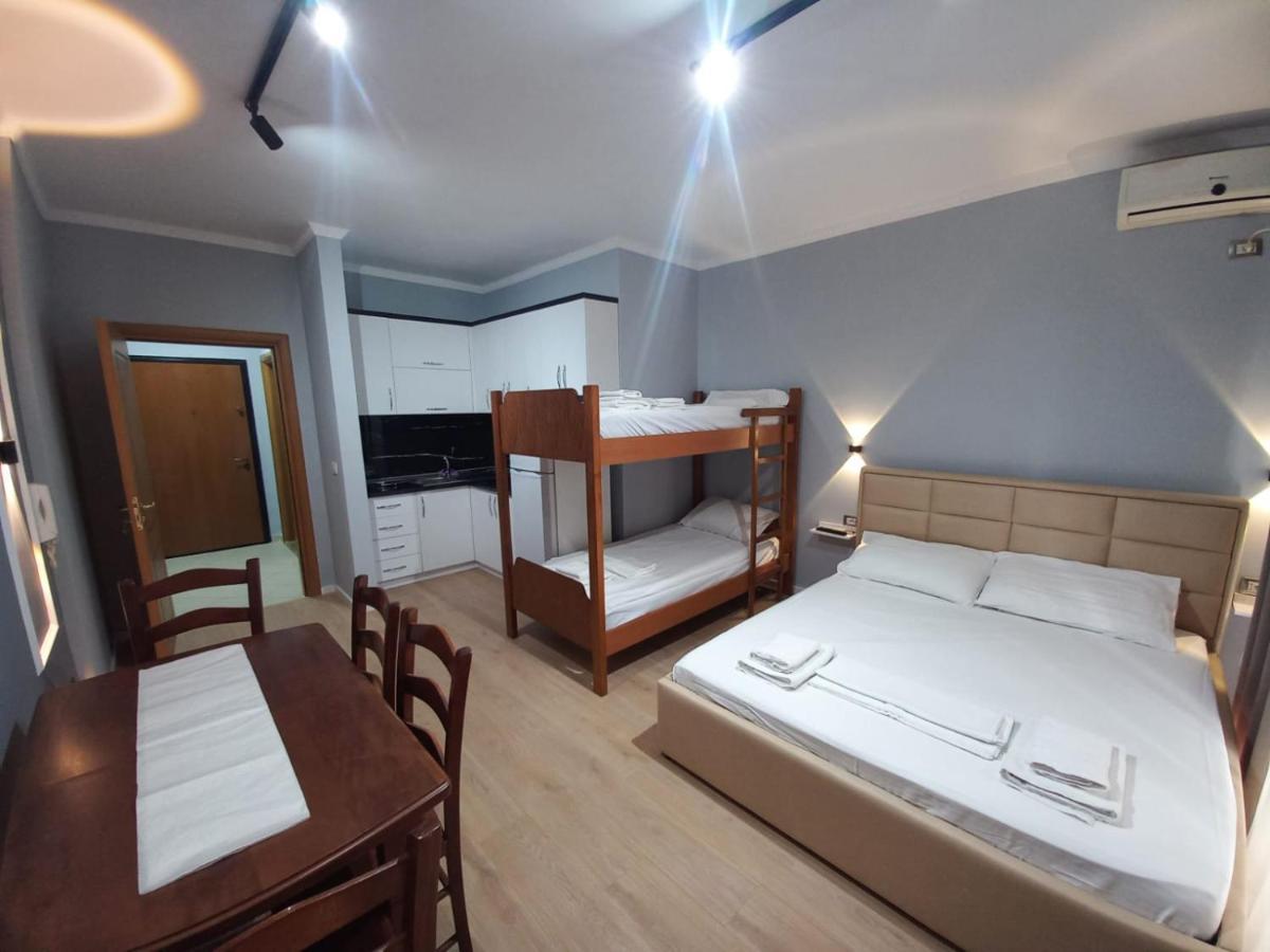 Vlorë Lungomare Apartament Sea View מראה חיצוני תמונה